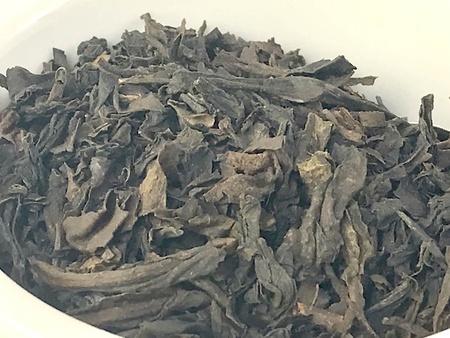 Black Oolong (Oolong Tea, Caffeinated)