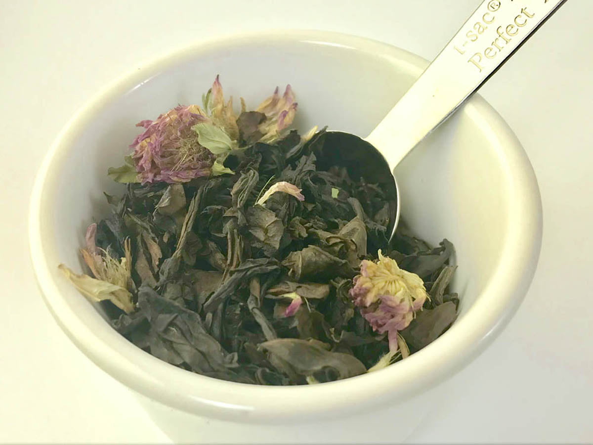 Bumble Blossom (Oolong Tea, Caffeinated)